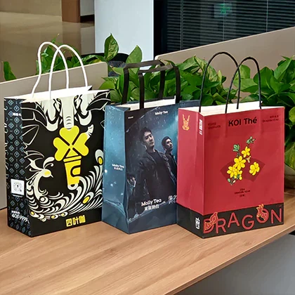 Aangepaste draagtassen